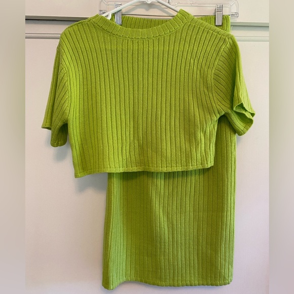 Cute Sweater Set in Lime Green - Picture 8 of 8